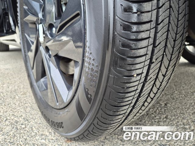 Hyundai AVANTE 2023 — photo 8