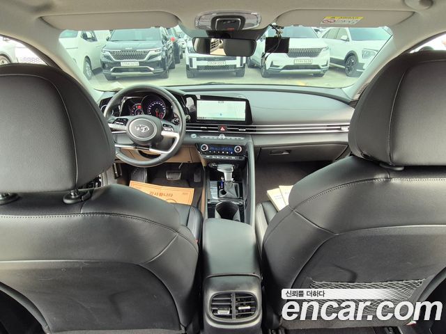 Hyundai AVANTE 2023 — photo 14