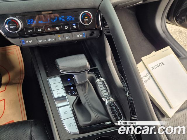 Hyundai AVANTE 2023 — photo 18