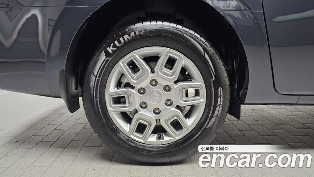 Hyundai Staria 2024 — photo 5
