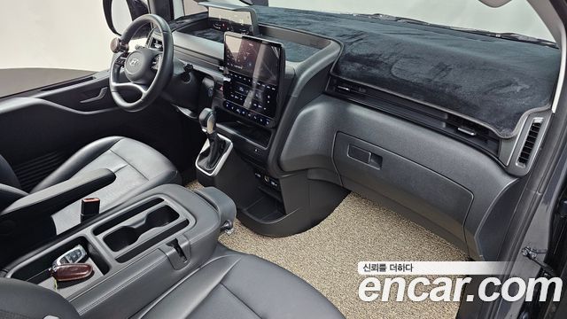 Hyundai Staria 2024 — photo 10