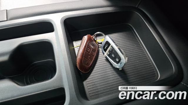 Hyundai Staria 2024 — photo 19
