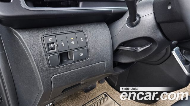 Hyundai Staria 2024 — photo 25
