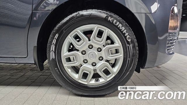 Hyundai Staria 2024 — photo 7
