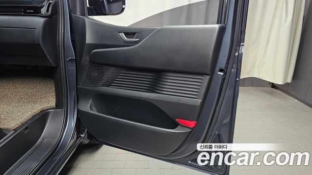 Hyundai Staria 2024 — photo 15