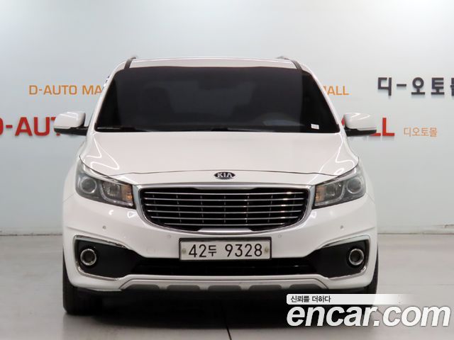 Kia Canival 2015 — photo 2