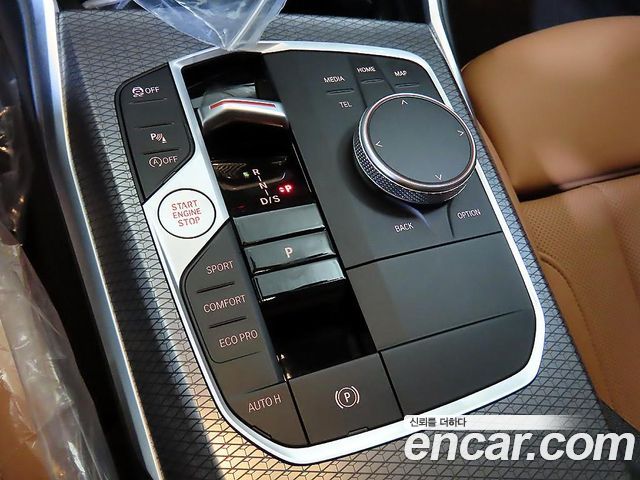 BMW 3-Series 2024 — photo 12
