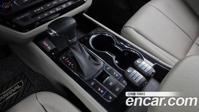 Kia Canival 2019 — photo 12