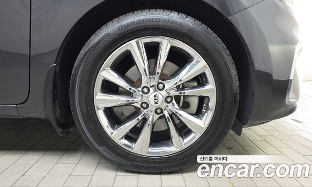 Kia Canival 2019 — photo 7