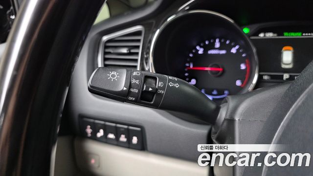 Kia Canival 2019 — photo 29