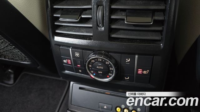 Mercedes-Benz GLS-Class 2017 — photo 19