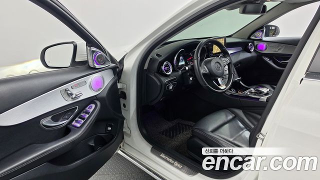 Mercedes-Benz C-Class 2017 — photo 10