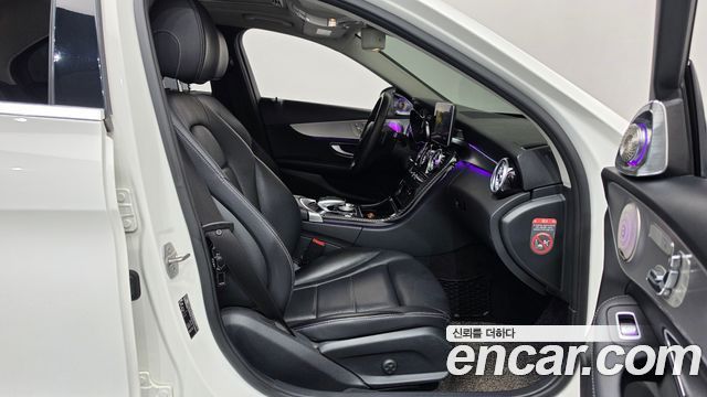 Mercedes-Benz C-Class 2017 — photo 11