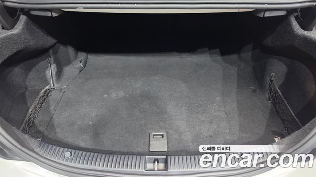 Mercedes-Benz C-Class 2017 — photo 20