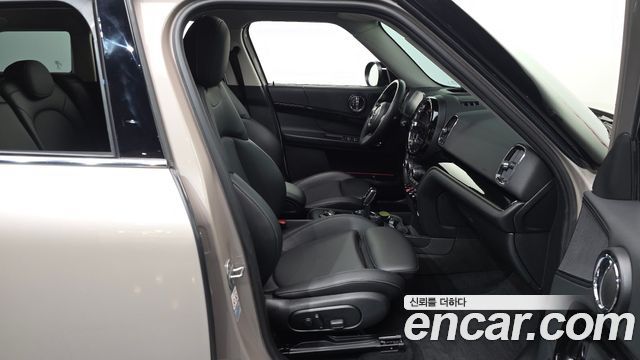 Mini Countryman 2022 — photo 16