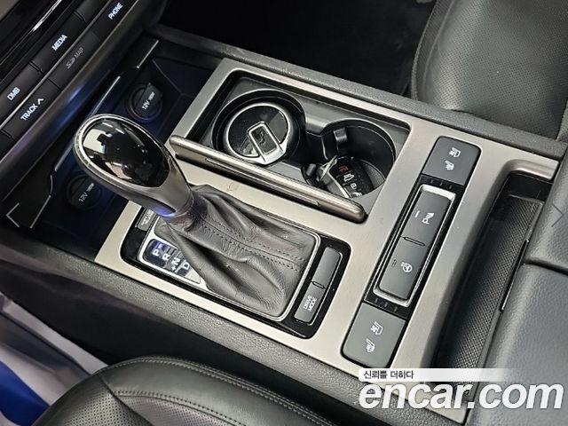 Hyundai Genesis 2015 — photo 8
