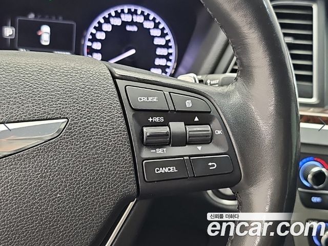 Hyundai Genesis 2015 — photo 18