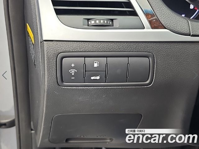 Hyundai Genesis 2015 — photo 19