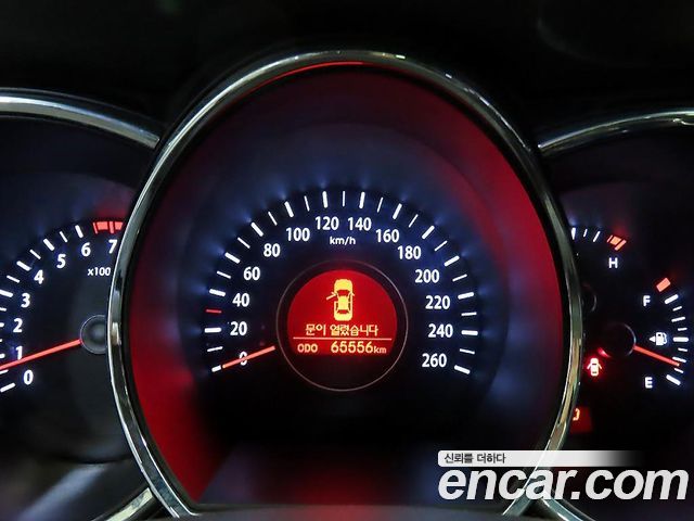 Kia K5 2013 — photo 9