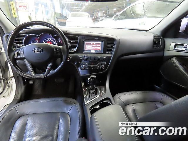 Kia K5 2013 — photo 10