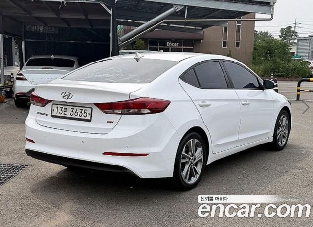 Hyundai AVANTE 2017 — photo 5