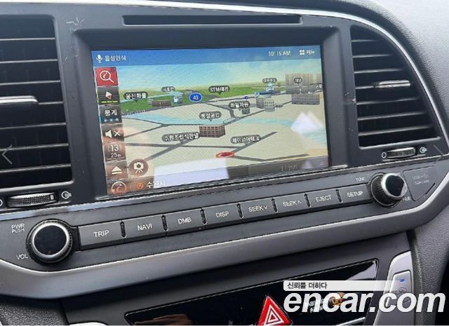 Hyundai AVANTE 2017 — photo 18