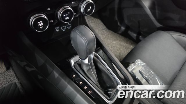 Renault Korea XM3 2023 — photo 12