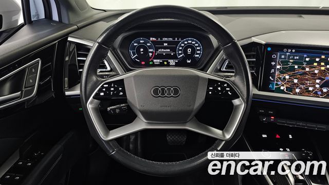 Audi Q4 e-tron 2022 — photo 21