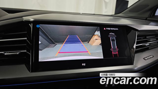 Audi Q4 e-tron 2022 — photo 22