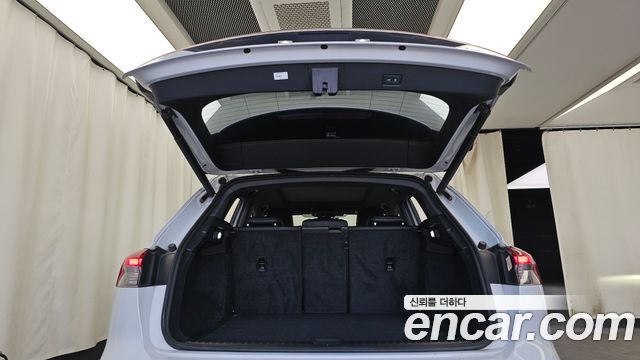 Audi Q4 e-tron 2022 — photo 26