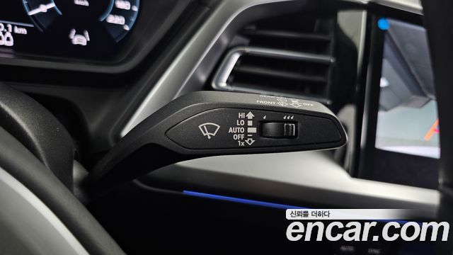 Audi Q4 e-tron 2022 — photo 30