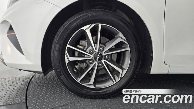 Kia K3 2022 — photo 5
