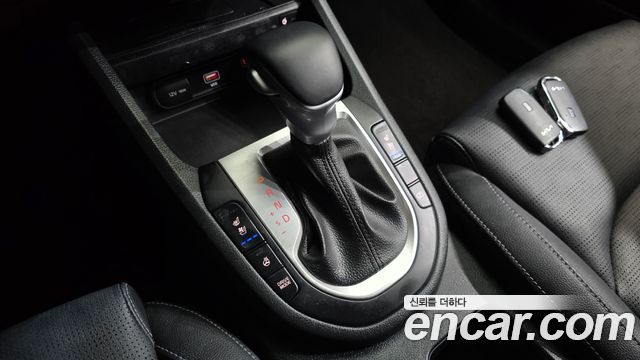 Kia K3 2022 — photo 12