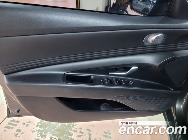 Hyundai AVANTE 2022 — photo 12