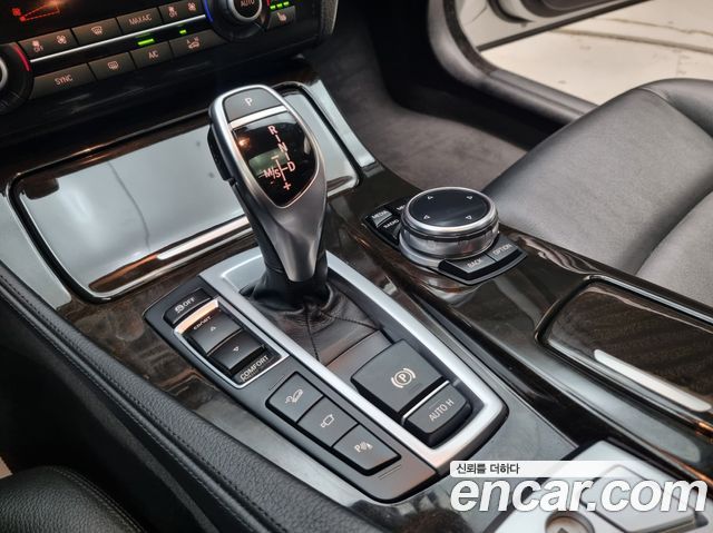 BMW 5-Series 2014 — photo 8