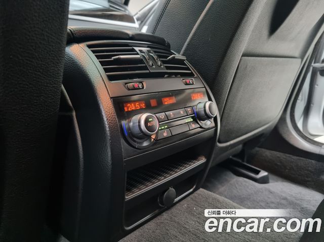 BMW 5-Series 2014 — photo 19