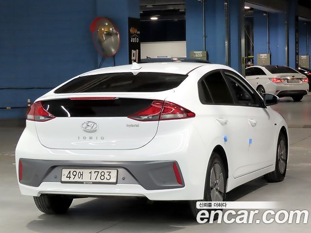 Hyundai Ioniq 2020 — photo 4
