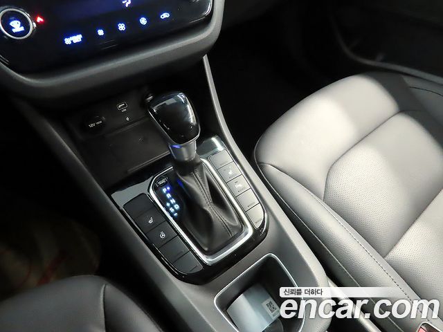 Hyundai Ioniq 2020 — photo 13