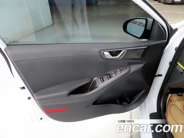 Hyundai Ioniq 2020 — photo 14