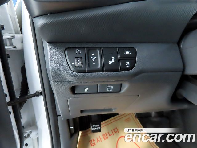 Hyundai Ioniq 2020 — photo 15