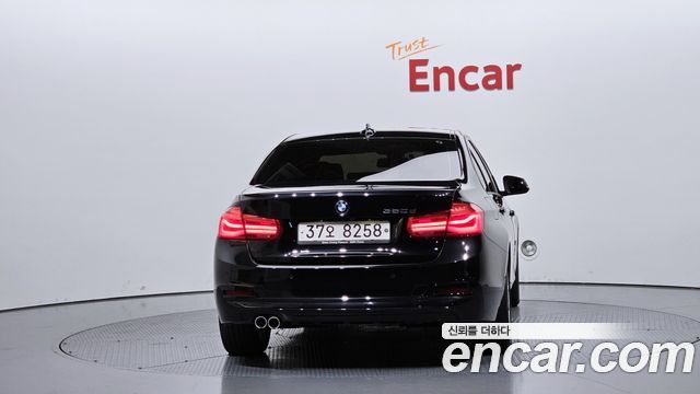 BMW 3-Series 2018 — photo 4