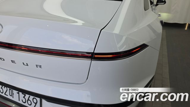 Hyundai Grandeur 2023 — photo 9