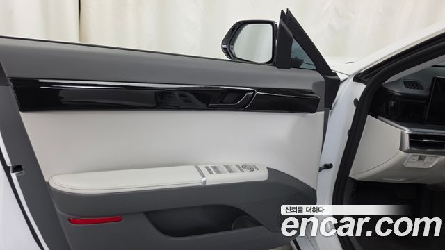 Hyundai Grandeur 2023 — photo 14