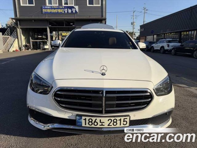 Mercedes-Benz E-Class 2021 — photo 1