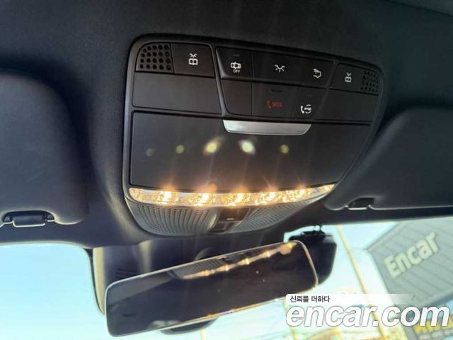 Mercedes-Benz E-Class 2021 — photo 18