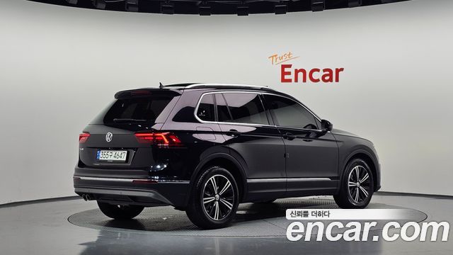 Volkswagen Tiguan 2020 — photo 2