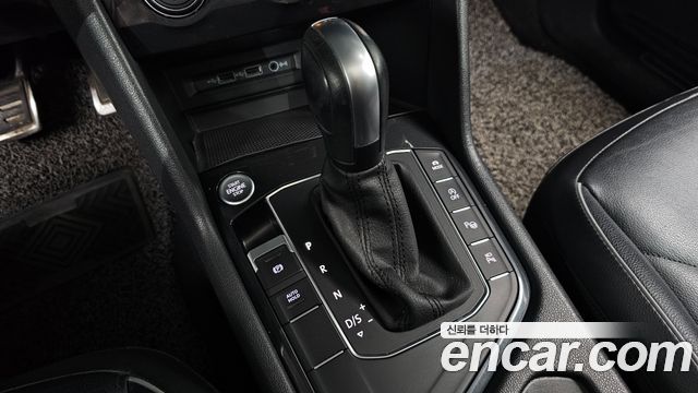 Volkswagen Tiguan 2020 — photo 12