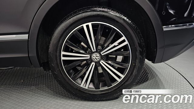 Volkswagen Tiguan 2020 — photo 7