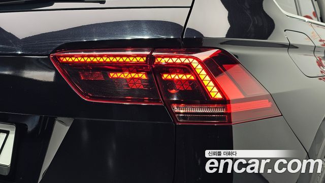 Volkswagen Tiguan 2020 — photo 9