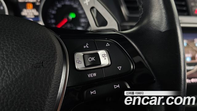 Volkswagen Tiguan 2020 — photo 31